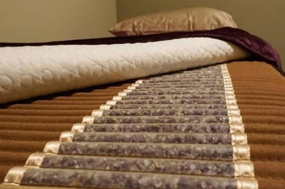 Amethyst and tourmaline Biomat grounding mat
